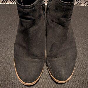 Time and Tru Black Ankle Boots